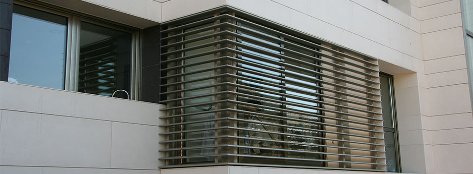 Fixed Extruded Aluminium Blade Sunscreens